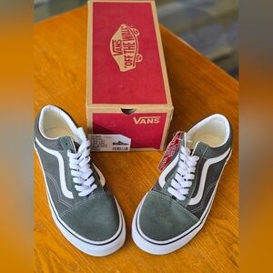 NWT Vans Old Skool Suede Skate Sneakers Thyme/True White, M6.5/W8